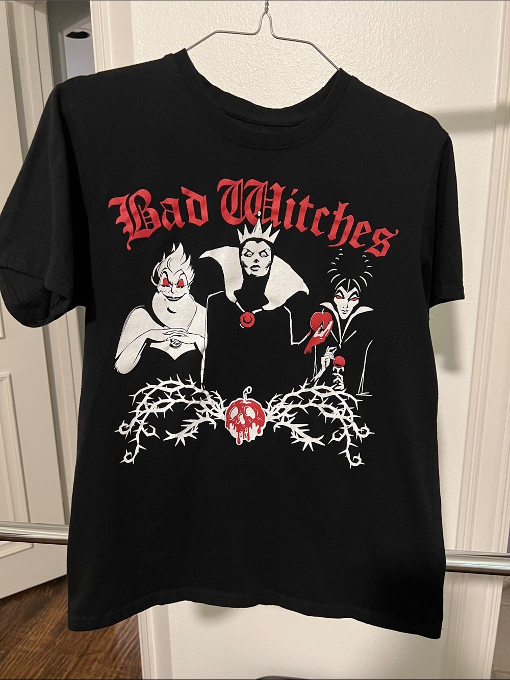 Disney Villians Black Graphic Tee with Red & White Print Halloween